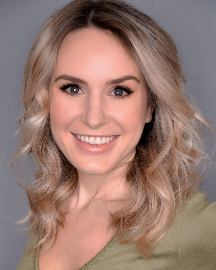 Taylor Barnes Headshot