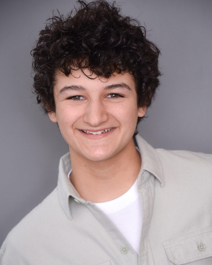Oliver Eccles Headshot