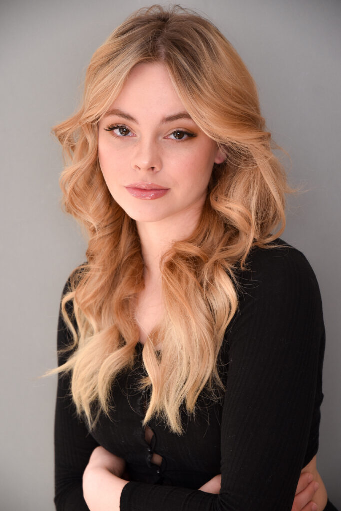 Makenna Warburton Headshot