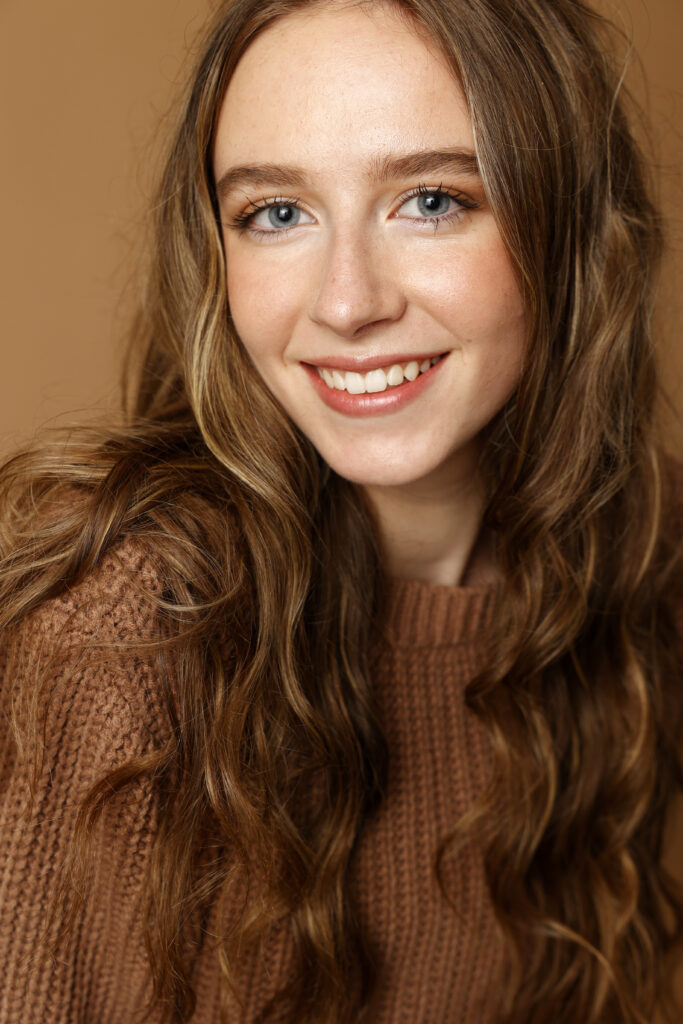 Alyssa Billington Headshot