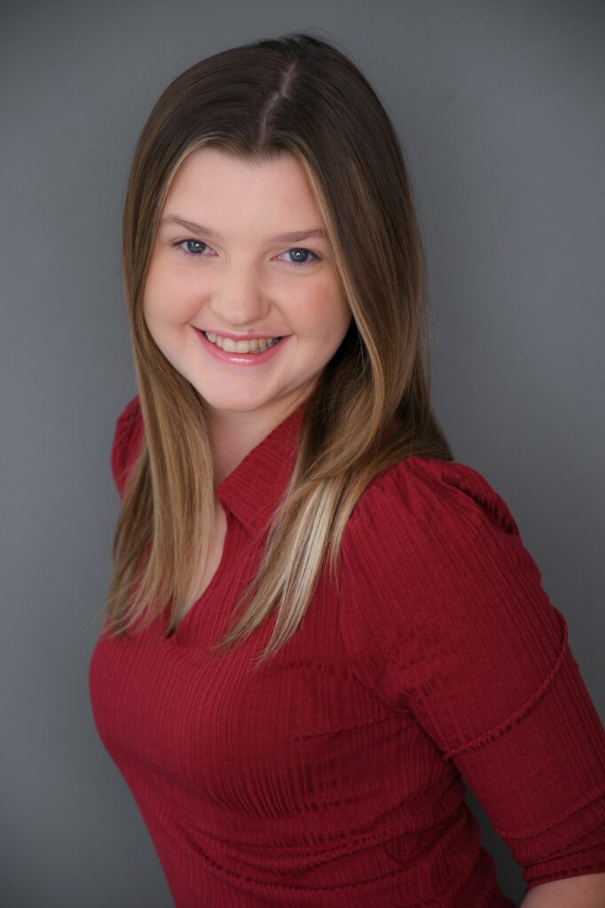 Melanie Gregg Headshot